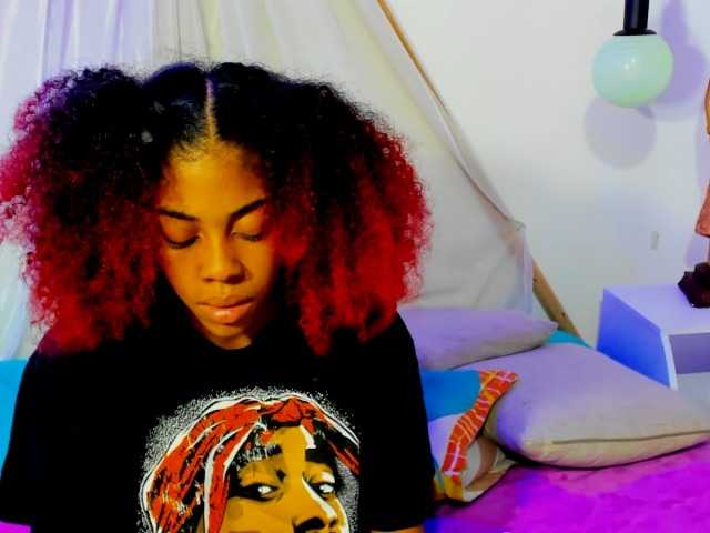 Uitzending screenshots KhloeVega