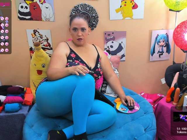 Foto's Kristal_24 curvy, bigboobs, mistress, dominaty, pantyhose, mature, bigass,latina