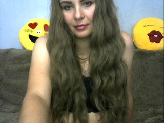 Foto's KrisXS Hello! My name i***ristina! If you like me, put love, add to friends. Show chest worth 50 talk., Pussy 100, ass 50 show ***pers. Watching camera 20 current. I put music to order.