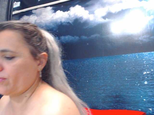 Foto's ladysquirt11 MY DOMI IS ON CAN YOU MAKE MY PUSSY WET FOR YOU?:::))HAPPY DAY GUYS