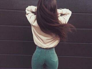 Erotische videochat Laura--kai