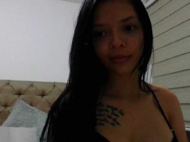 Foto's laurajurado welcome to me room. im laura tell meI am to please you in every way ..300 sexy strip naked. PVT ON