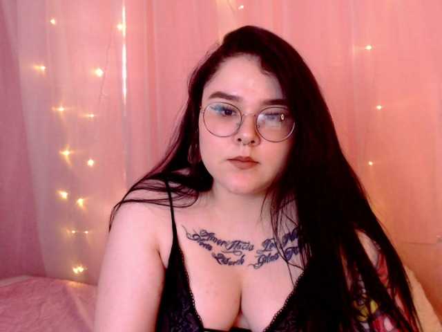 Foto's lauren-evans6 heyy! Do you want to make me very happy on my first day? Any flash 30 tkns Go naked 100 tkns Masturbation 150 tkns GLASS DILDO ANAL 200 tkns Plug and twerk and fingering pussy 270 tkns Spit boobs 40 tkns