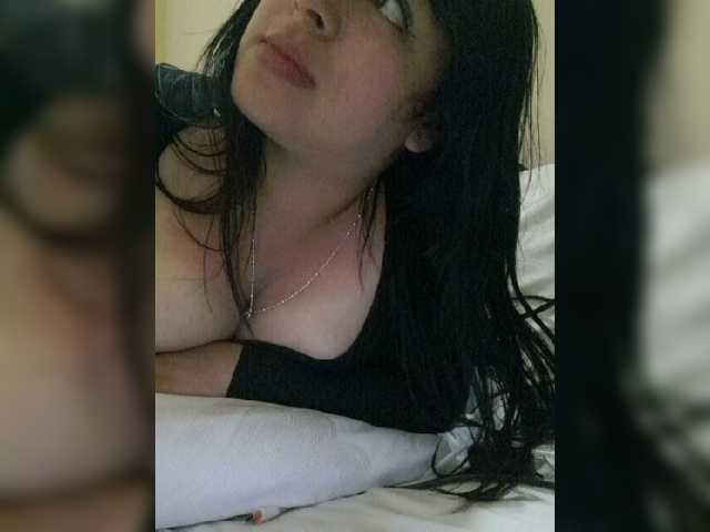 Foto's laurenlovella in secret in my house 15 tk max level #chat #lovense #latina #colombia# pregnant