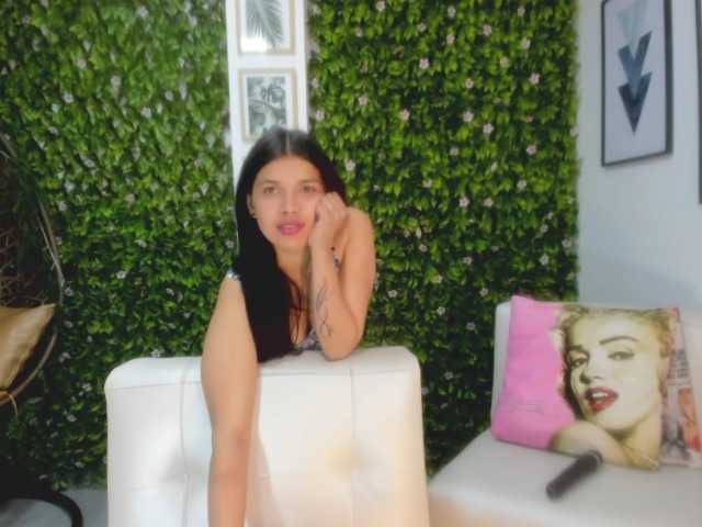 Uitzending screenshots LeahScott