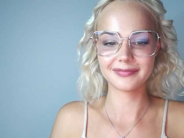 Foto's lexieSpicy Sweet and yet dang naughty ;) #innocentface #sweet #petite #glasses #fetish #natural #shorthair #domina #teaser #cfmn #joi #cei #cbt #sph #cucktrainingI don;t speak russian