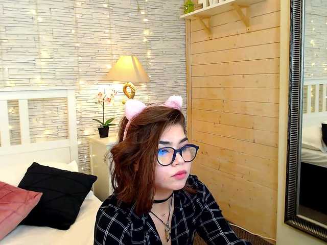 Uitzending screenshots Like-Lucy