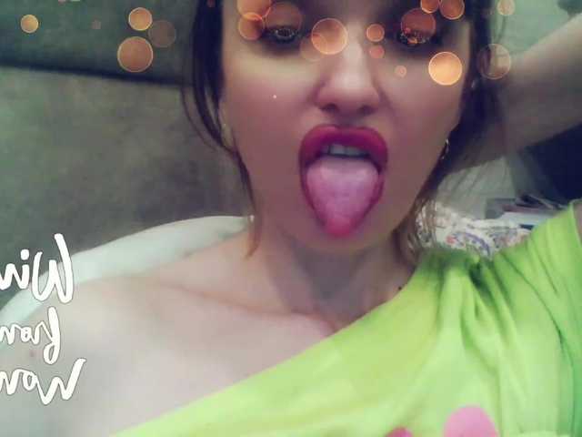 Foto's lilisexy14 Hi! my name is Lilya! Delicious blowjob with saliva and deep throat 222, 222 already earned, I need 0 more tokens to complete countdown!