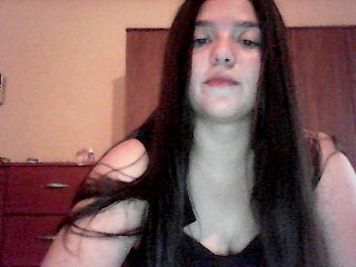 Foto's Lilith2000 show tits 5tk, show ass 10 tk, show naked body 15 tk, open yo ur camera for 30 tk no tokens no show