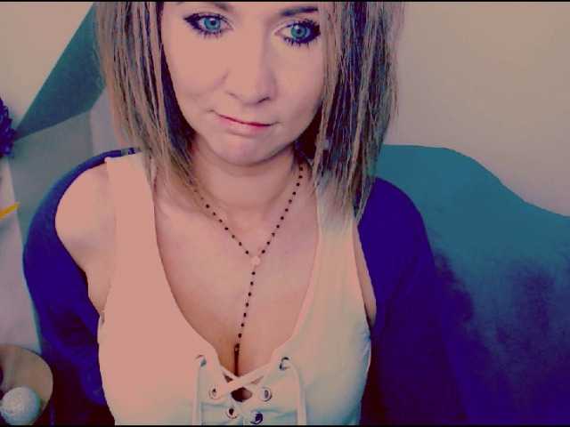 Foto's Lilly666 hey guys, if ur able to have fun and wanna play with me- here i am. i view cams for 40, to get preview of my body is 50