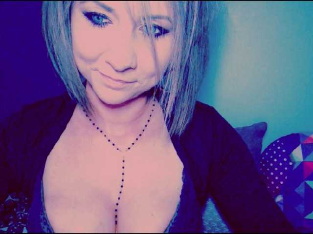 Foto's Lilly666 hey guys, if ur able to have fun and wanna play with me- here i am. i view cams for 40, to get preview of my body is 50