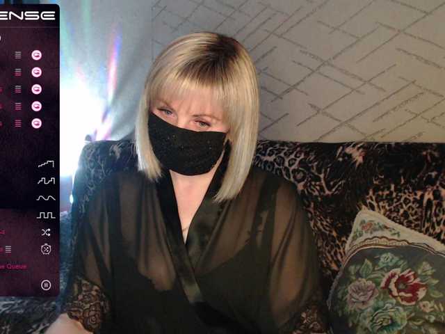 Foto's Linara777 Lovense works from2 TC! I will be pleased with your comments in my profile, do not forget to put my heart. To write to the PM in front of Privat! Subscription 20t.I expose only in a complete private!