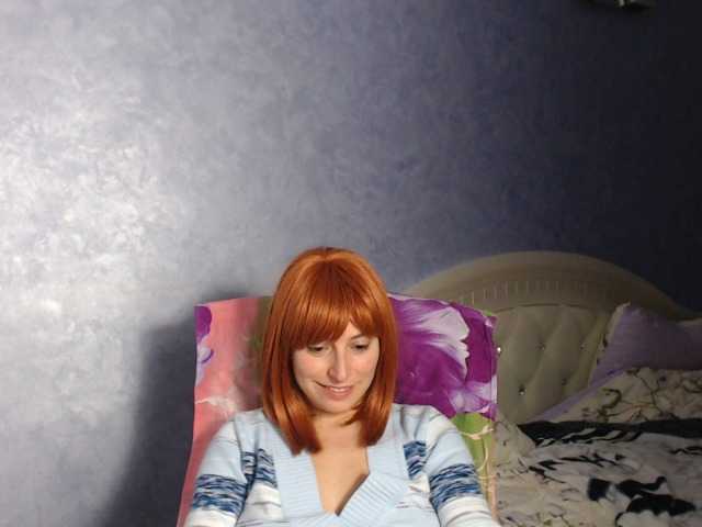 Foto's LisaSweet23 hi boys welcome to my room to chat and for hot body to see naked in private))