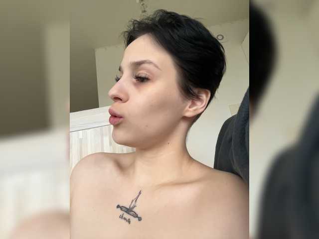 Foto's livy_liluna I want to cum 7 times in a row