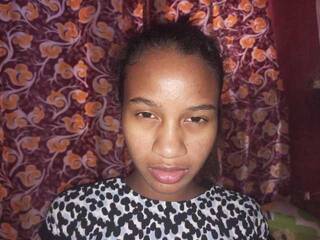 Erotische videochat Louane-1