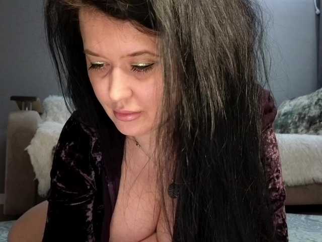 Uitzending screenshots LoveCatsuit