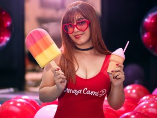 Erotische videochat Lucy-Adams