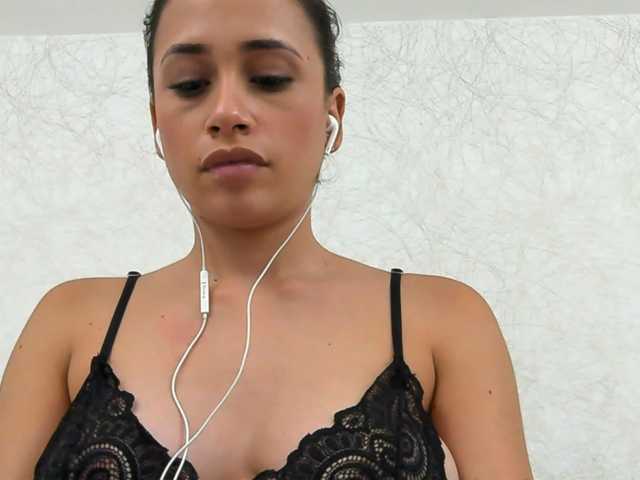 Foto's LuisaTrujillo Hello Guys, Today I Just Wanna Feel Free to do Whatever Your Wishes are and of Course Become Them True/ Pvt/Pm is Open, Make me Cum at GOAL
