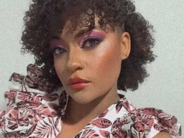 Foto van het profiel luna-brown4