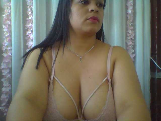 Foto's mafersmile #latina #bigboobs #bbw #mature #mistress