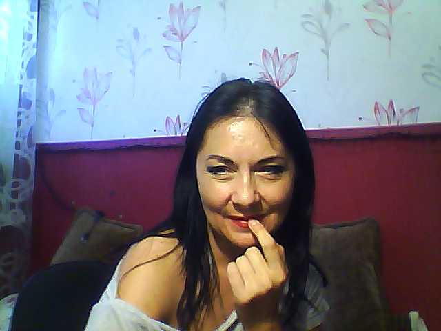 Foto's MailysaLay I'll watch your cam for 30. Topless - 50. Naked - 200
