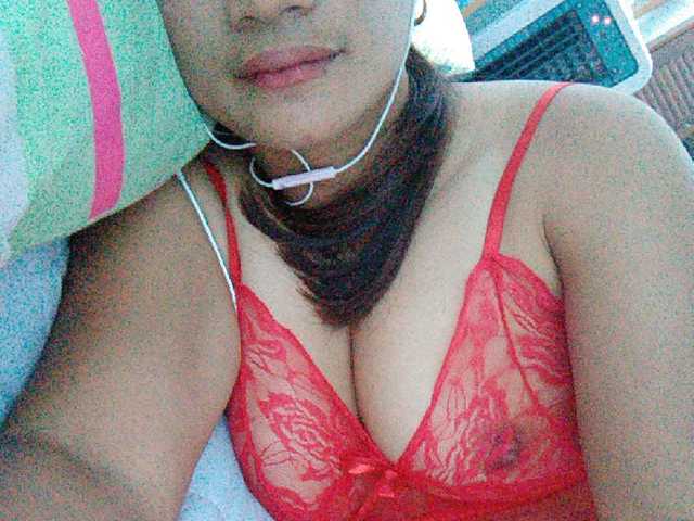 Foto's mariamakiling send tip and i can show for u