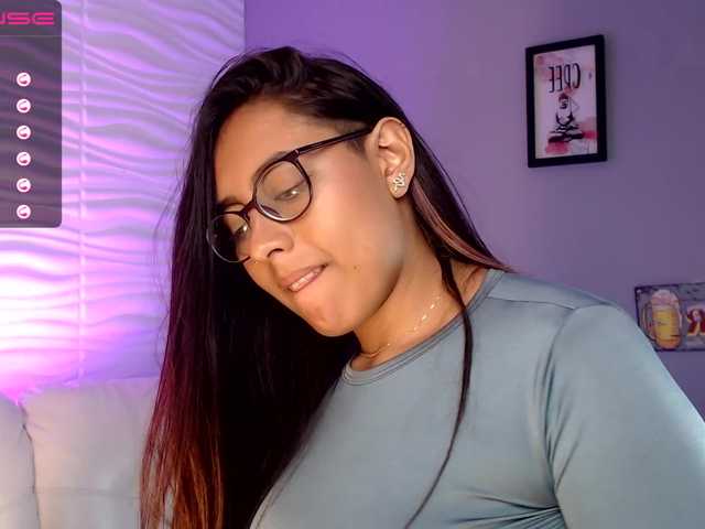 Foto's MaryOwenss Why don't you give this big ass a little love♥♥ Spit Ass 22Tks♥♥ SpreadAsshole♥♥ Fingering 111Tks♥♥ AnalShow 499Tks♥♥ @remian