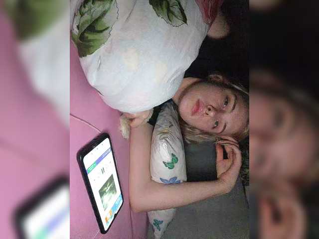 Uitzending screenshots xoxoxo_adelin