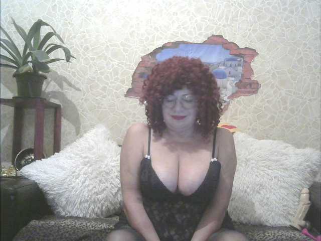 Foto's MerryBerry7 ass 20 boobs 30 pussy 80 all naked 120 open cam 10