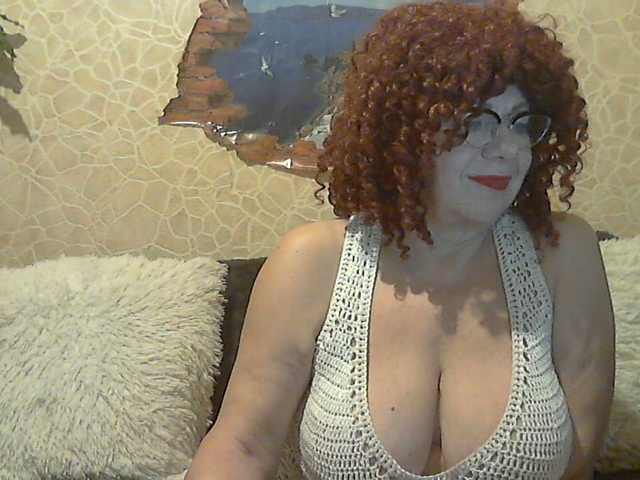 Foto's MerryBerry7 ass 20 boobs 30 pussy 80 all naked 120 open cam