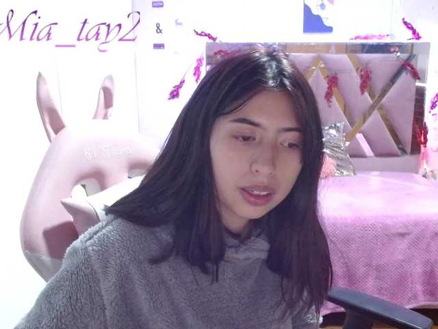 Uitzending screenshots mia-tay2