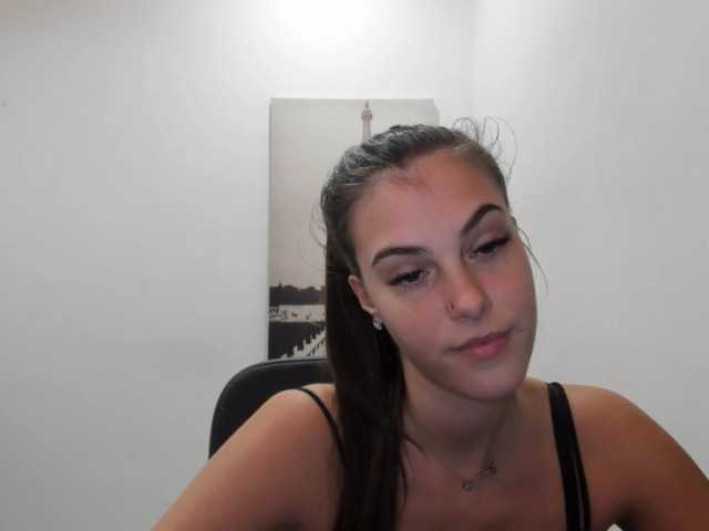 Uitzending screenshots MiaKhalid