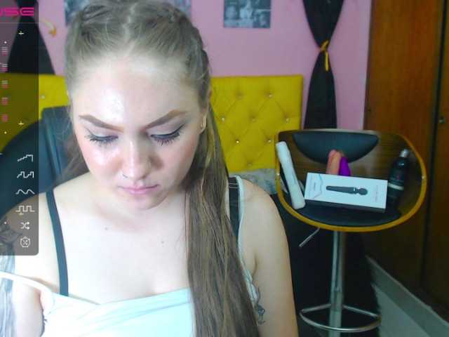 Uitzending screenshots MicaelaSmith