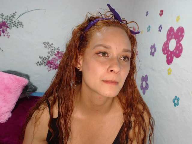 Foto's MickeYLauren welcome to my room, I'm hot girl looking for fun
