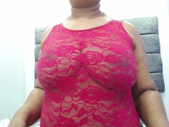 Foto's MilfPleasure1 hello guys ... come vist my room and for enjoy of me ... big fat pussy .. anal .. im very flexible mmm