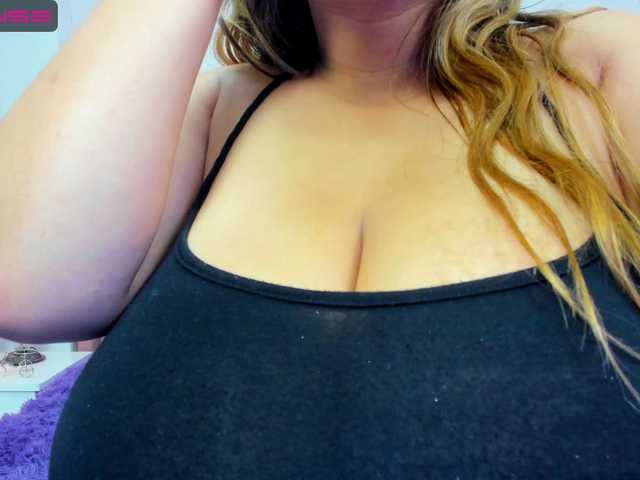 Foto's MillyHerder Hello guys welcome to my room #slave #mistress #bigboobs #spitboobs #anal #playpussy #18 #chubby #fuckmachine