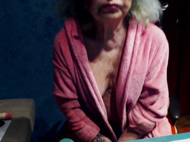 Foto's milo4ka77 boys,60+ old, i will help you cum!!!latex, gloves, fur coats ........ , chek me out ! camera 40 tocins....friends 7 tocins, private : nude mastrubate,see *****0 tok
