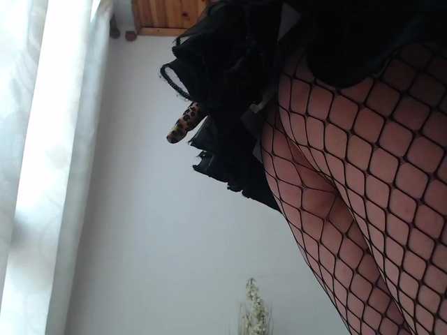 Foto's mollyhank happy hallowen my sweet's boys, welcome an get fun with me #spit #blowjob #twerking #bigass #squir : 113 take clothes off and fingering pussy