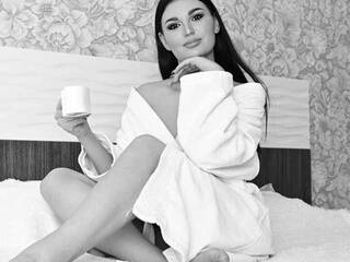 Erotische videochat Monika-Doll