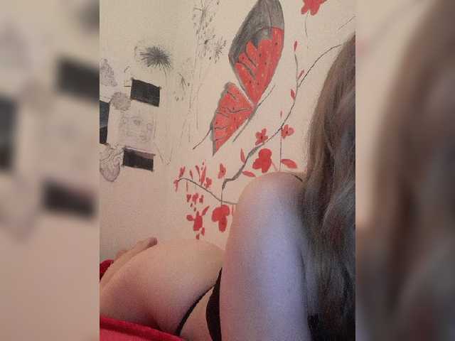 Uitzending screenshots moongirl