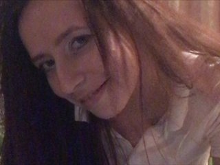 Foto's MrsSexy906090 I am new girl I can add you in my friends for 15 tokens tip me 15 and you can start be friends with me)))I like undress all my clothes in pvt or in group chat)))Start pvt and I can start get naked