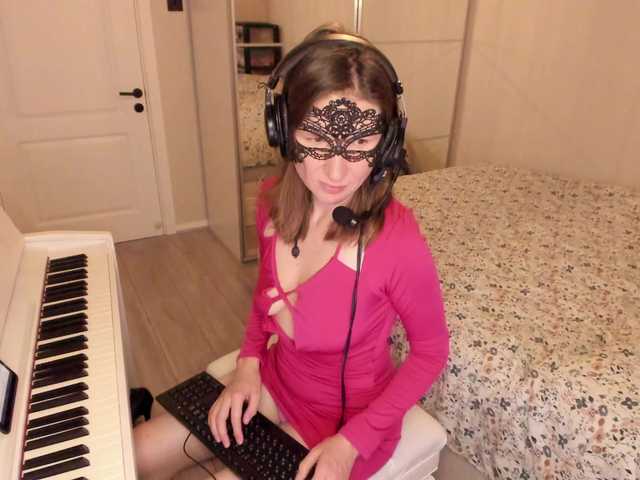 Foto's PianoGirl Hi everyone. I am Anastasia :) 101 Take off dress, 102 put on dress, 103 change the dress, 70 autodj - dance, 1001 - to cut the dress my choice, 3001 - to cut the dress your choice, 10001 - take off mask