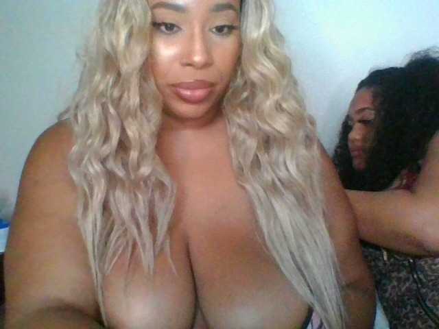 Foto's nanaluv Animal Print Ebony Babess, @ 2,000 will show boobs for you baby ; 9 tokens raised so far; 2,000 more tokens to go daddy