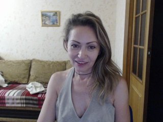 Foto's VideoLady lovense enabled. see power modes in chat. ORGASM at goal or 100 in one tip . 137 till orgasm.