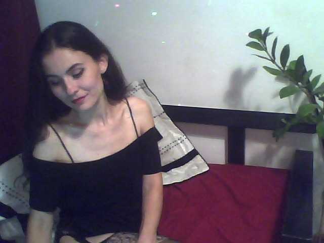 Foto's NataliDP Hi, I am Alice. In the general chat only communication and light flirting. In group-erotica, striptease. The maximum you want in full private. Collecting equipment for broadcasting 40000 - countdown: 5930 collected, 34070 left!