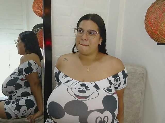 Uitzending screenshots nathalia-correa