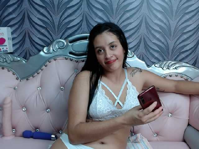 Foto's Naughtyemily #mistress # #cei #joi #cbt #slave #pvt #humillation / hey guys new model colombian hot and wild, i like the humillation, roleplay, slave very obedient, i like the squirt, masturbation, fingering, cum