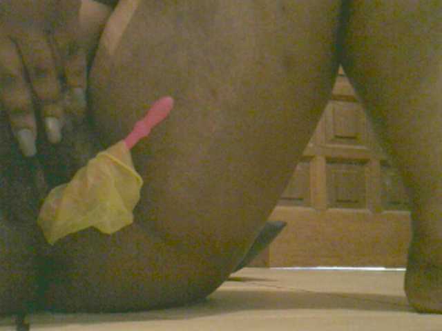 Foto's nickynorth #ebony and hairy....ass20 boobs 15 pussy30 asshole40 anal200 target 500tk