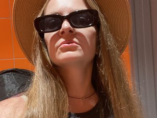 Erotische videochat KiraMaxi