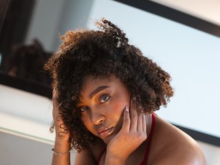 Erotische videochat OhrianaGibson